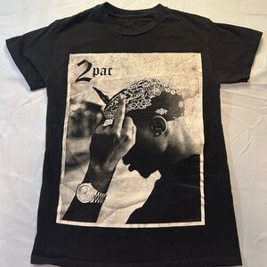 2Pac Graphic Tee | Vintage Rap Style Streetwear | Size S/M